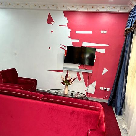 Yaoundé Residence Ambassa Etienne & Therese מראה חיצוני תמונה
