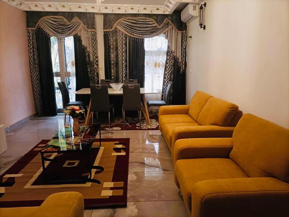 Yaoundé Residence Ambassa Etienne & Therese מראה חיצוני תמונה