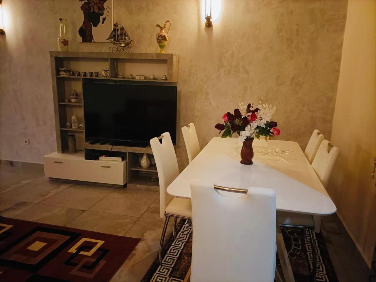 Yaoundé Residence Ambassa Etienne & Therese מראה חיצוני תמונה