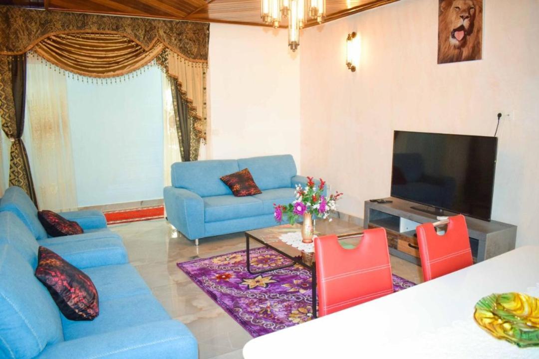Yaoundé Residence Ambassa Etienne & Therese מראה חיצוני תמונה