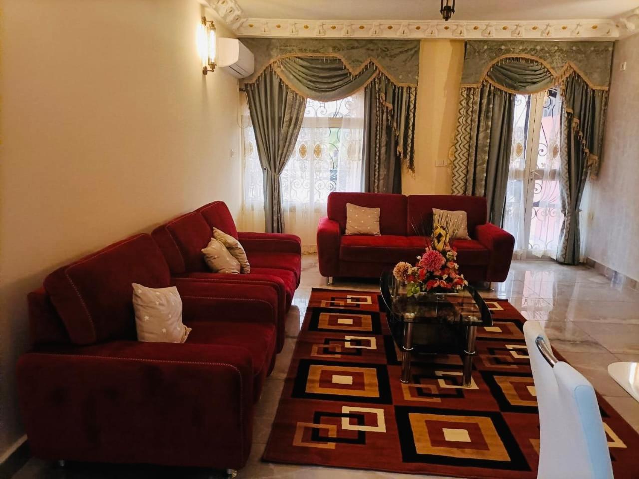 Yaoundé Residence Ambassa Etienne & Therese מראה חיצוני תמונה